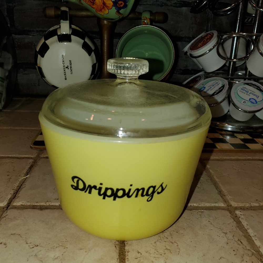 Vintage RARE GLASBAKE drippings jar with lid.